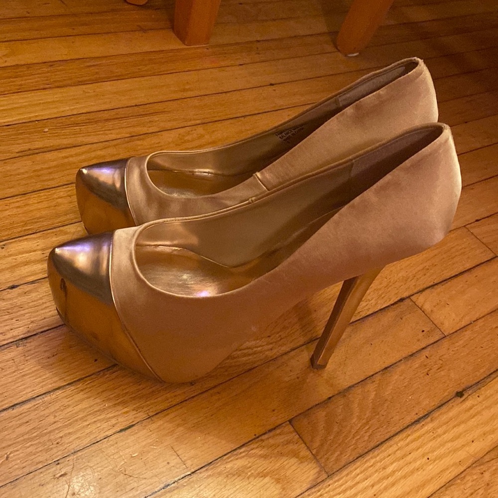 Women’s 2b Heels size 9